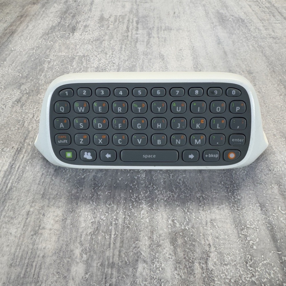 Genuine OEM Microsoft Xbox 360 X360 Chat Pad Keyboard White